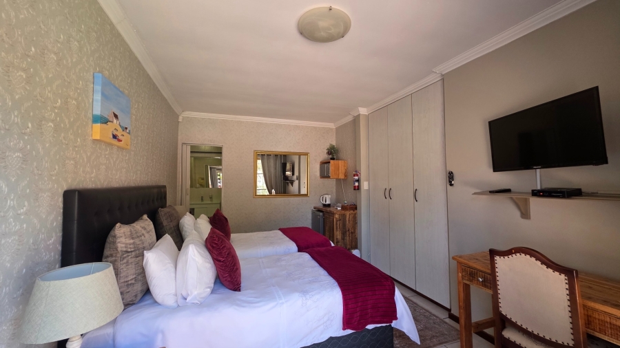 7 Bedroom Property for Sale in Vredenburg Western Cape